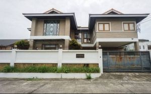 ขายบ้านเดี่ยว 2 ชั้น ย่านตลิ่งชัน ถนนพุทธมณฑล สาย 1 หมู่บ้านมหาดไทย 1 ขนาด 101 ตรว 4 ห้องนอน 5 ห้องน้ำ แอร์ 9 ตัว  บิ้วอินทั้งหลัง
