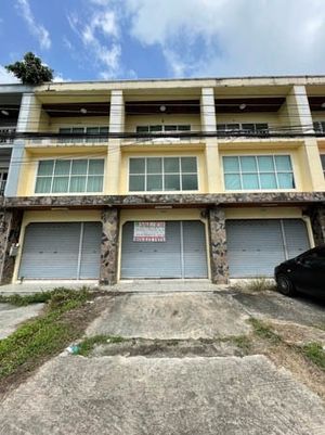 Building for sale - 2 and a half storey commercial building - good location next to the main road, Lipa Noi Zone, Koh Samui.