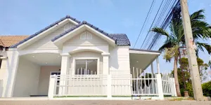  บ้านสวนธนาการ์เด้น  ซอยวัดท่าเกวียน  บ้านแปลงมุม ริมถนนเมน ทำเลราชพฤกษ์- วงแหวน345