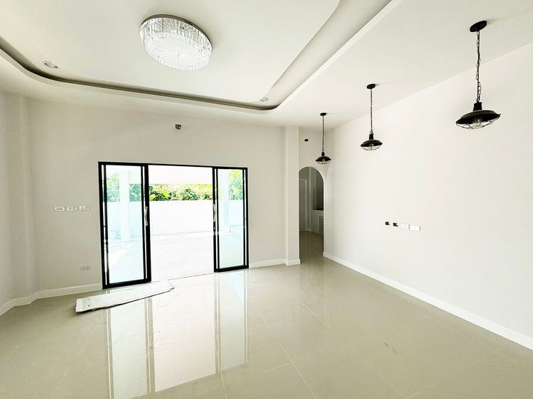 CHD101445 ขายบ้านเดี่ยวชั้นเดียว  2 ห้องนอน   2 ห้องน้ำ  1ห้องรับแขก   , ภาพที่ 4