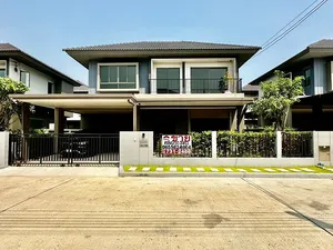 ขายบ้านเดี่ยว  เวนิว ไอดี เวสต์เกต บางบัวทองขายขาดทุน บ้านใหม่ ไม่ถึง 1 ปี พื้นที่ 50.3 ตรว. ต่อเติมพร้อมเฟอร์ สวยฉ่ำ 