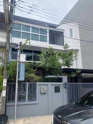 ขาย ทาวน์โฮม แขวงทุ่งวัดดอน เขตสาทร กรุงเทพมหานคร