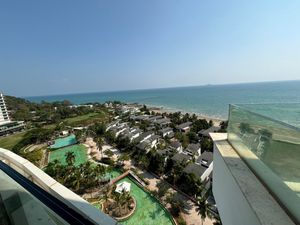 ให้เช่า คอนโด ระเบียงวิวทะเลสวยมากค่ะ ติดหาดส่วนตัว ชั้นสูงภูผาธารา ระยอง 198 ตรม.