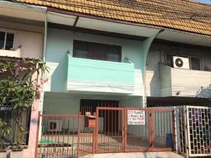 ขายทาวน์เฮ้าส์ 2ชั้น 21 ตร.วา  2 ห้องนอน 1 ห้องน้ำ  ถนนนวมินทร์ ซอย75  บึงกุ่ม กรุงเทพมหานคร ทำเลดี ใกล้แฮปปี้แลนด์ เดอะมอลล์บางกะปิ ซอยโพธิ์แก้ว 