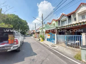 ขาย ทาวน์โฮม ในโครงการ บ้านอุบลชาติ 1 ตำบลบางรักน้อย อำเภอเมืองนนทบุรี จังหวัดนนทบุรี