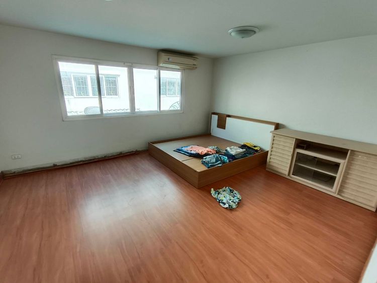 ขายทาวน์โฮม 3 ชั้น หมู่บ้านสิทธารมย์ แจ้งวัฒนะ เนื้อที่ 25 ตร.วา , ภาพที่ 4