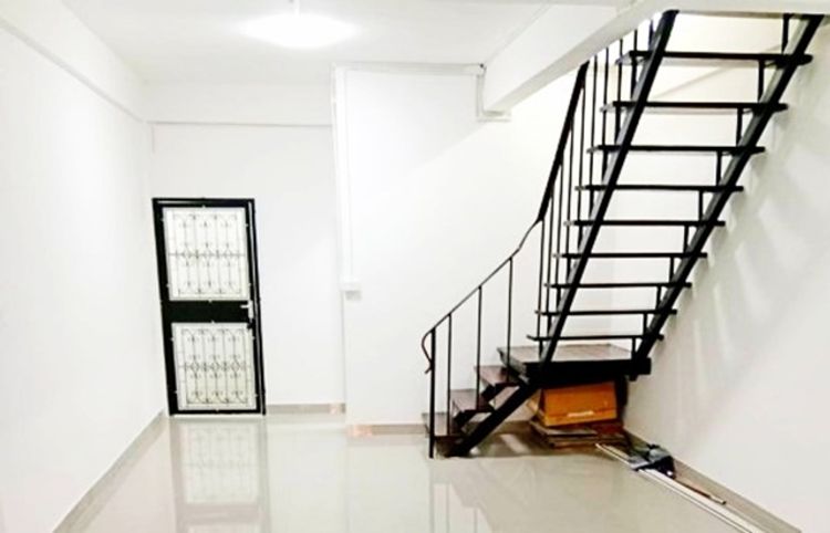 MRTหลักสอง บางแค โลตัสติดเดอะมอลล์  ให้เช่าทาวน์เฮาส์ 2 ชั้น ไม่เคยอยู่, ภาพที่ 4