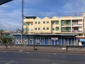 ขาย อาคารพาณิชย์ ตำบลศาลาแดง อำเภอเมืองอ่างทอง จังหวัดอ่างทอง