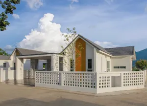 AHD1583 ให้เช่าบ้าน Pool Villa ชั้นเดียว 3 ห้องนอน 3 ห้องน้ำ 1 ห้องรับแขก 1 ห้องครัว   ให้เช่าราคา  30,000 บาทต่อเดือน  ขนาดที่ดิน    96.8    ตรว.  
