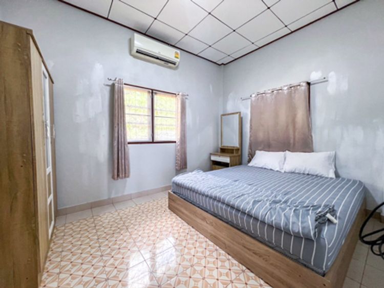 Home house for Rent 1 bedroom 1 bath room fully furnished in Lamai Hua , ภาพที่ 4