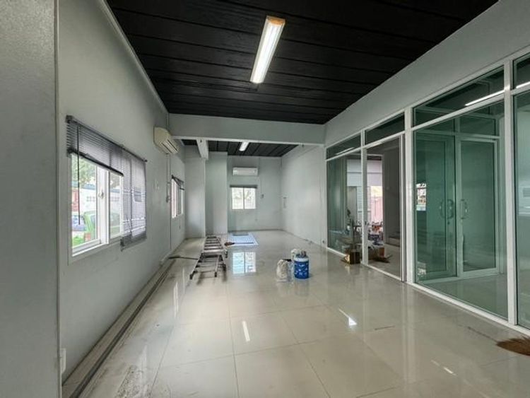 C4328 ขายและให้เช่าโฮมออฟฟิศ 3ชั้น พร้อมอุปกรณ์สำนักงาน ใกล้โรบินสัน, ภาพที่ 4