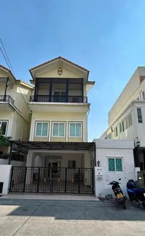 ให้เช่าทาวน์โฮมสำหรับทำออฟฟิศและอยู่อาศัย  ย่าน นนทบุรี หมู่บ้านลภาวัน 17 ใกล้รถไฟฟ้าสายสีม่วง 5 นาที