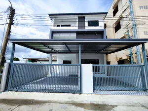 บ้านเดี่ยว3ชั้น วัดด่านสำโรง38/3 บ้านสร้างใหม่พร้อมเข้าอยู่