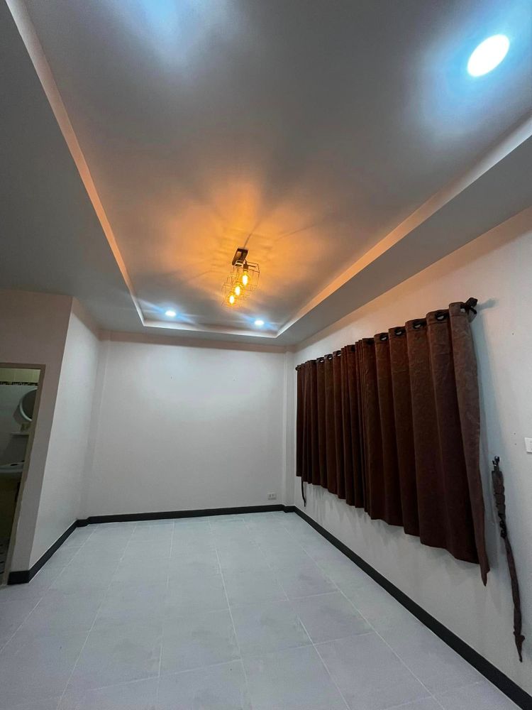 5C2MG0461 ขายทาวน์โฮมสองชั้น 2 ห้องนอน  2 ห้องน้ำ    1ห้องรับแขก    18 , ภาพที่ 4