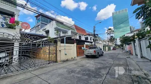 ขายบ้านรัชดา ขายที่ดินรัชดา ทำเลดี ขายต่ำกว่าราคา 