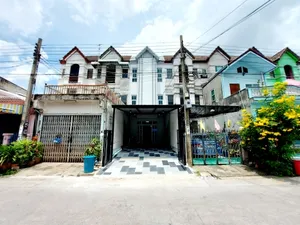 ขาย ทาวน์โฮม 3 ชั้น รีโนเวทใหม่ บ้านร่มรื่นวิลล์ ต.มหาสวัสดิ์ บางกรวย นนทบุรี ใกล้ทางด่วน