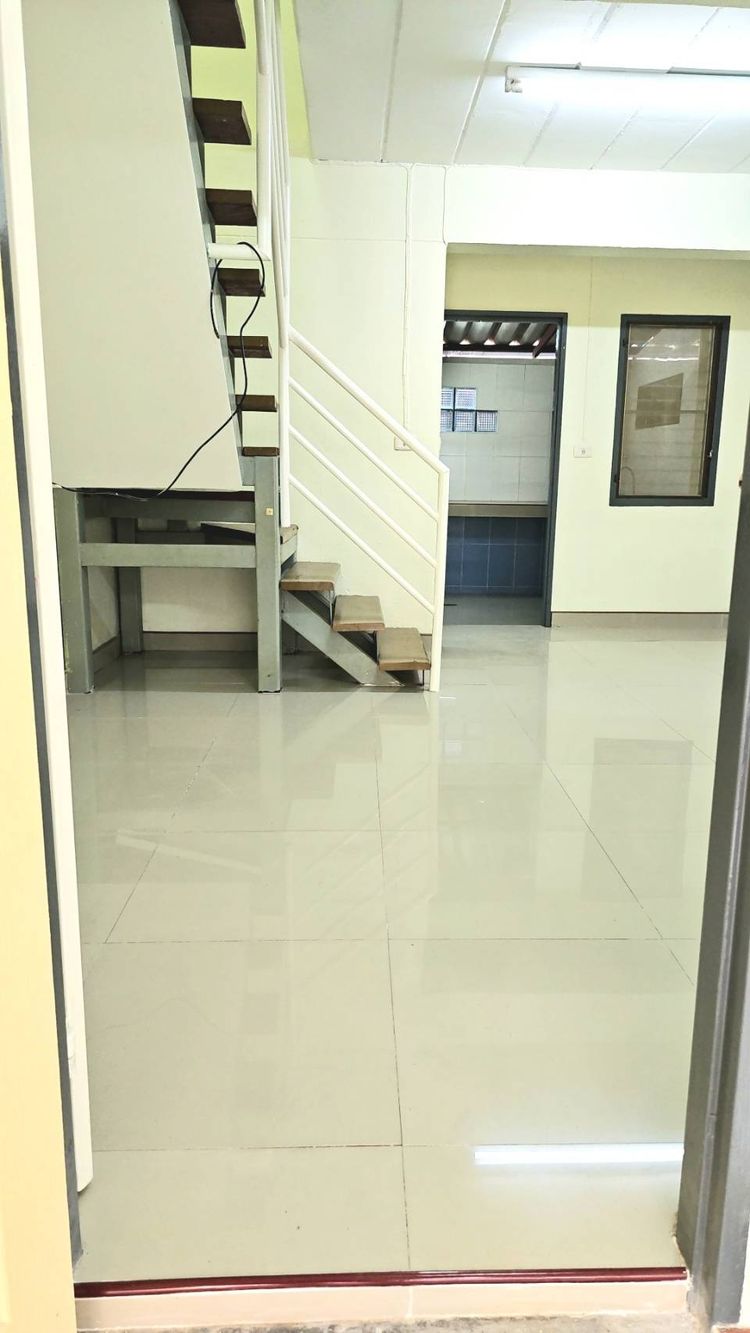 81107 - ขายด่วนหมู่บ้าน เอื้ออาทร ซ วัดสุทธาวาส, ภาพที่ 4