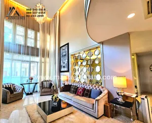 แกรนด์ บางกอก บูเลอวาร์ด (รัชดา-รามอินทรา 2) บ้านเดี่ยว 3 ชั้น 95 ตร.ว. 5 นอน Walk-in Closet ทุกห้อง สวย หรู พร้อมเฟอร์นิเจอร์ ทางเข้า-ออกติดรถไฟฟ้าสายสีชมพู