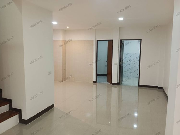 ขายด่วน ทาวน์โฮม 3 ชั้น 32 ตร.วา โซนถนนราชพฤกษ์ รีโนเวทใหม่ทั้งหลัง, ภาพที่ 4