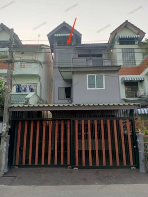 ขายด่วน ทาวน์โฮม 3 ชั้น 32 ตร.วา โซนถนนราชพฤกษ์ รีโนเวทใหม่ทั้งหลัง วัสดุอย่างดีพร้อมอยู่ ทำเลคุณภาพใกล้รถไฟฟ้า