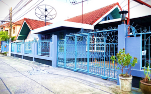 ขายบ้าน ด่วน !! ด่านสำโรง 48(แยก2) 67 ตรว. 4ห้องนอน 2 ห้องน้ำ จอดรถได้ 3 คัน