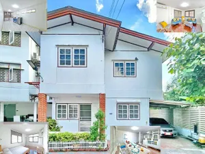 ฟู้ดแลนด์ จรัญสนิทวงศ์ 4นอน 102ตรว. 252ตรม.ไฟฉาย  MRTบางขุนนนท์ ใหม่ไม่เคยอยู่ ถูกสุดใน3โลก รักสัตว์  สวย น่าอยู่ สภาพดี  3น้ำ 3แอร์ 