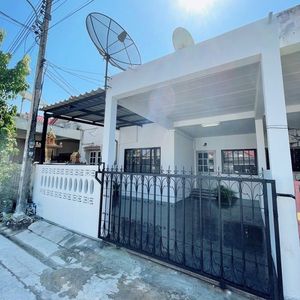 บ้านมือสองรีโนเวทสไตล์มินิมอล  กลางเมืองสุพรรณบุรี ตำบลไผ่ขวาง อำเภอเมือง จังหวัดสุพรรณบุรี