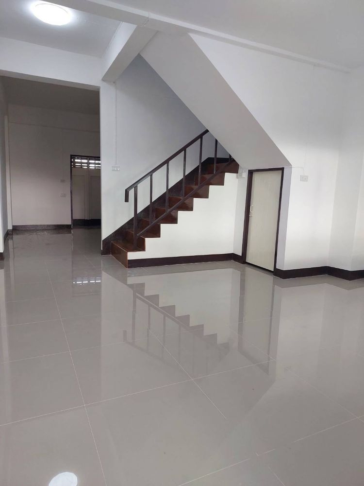 Ph0299 ขายทาวน์เฮ้าส์รีโนเวทใหม่ 2 นอน 2 น้ำ ใกล้โฮมโปรสันทราย ขาย 1.59, ภาพที่ 4