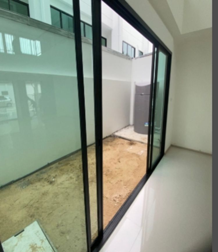 ขายทาวน์โฮม3.5 ชั้น  เดอะ บลิซ สาทร ซอยจรัญ 35 แยก16  ใกล้ The Circle, ภาพที่ 4