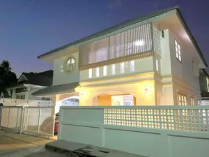 06BH020 บ้านเดี่ยวสองชั้น ขาย 2.39 ล้านบาท ค่าโอนเอง โลเคชั่นใกล้แยกแม่กวง สันทราย เชียงใหม่ 