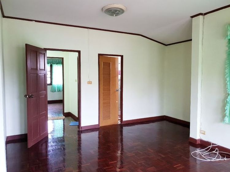 SALEขายที่ดิน แปลงมุมส่วนตัว หน้าบ้านไม่ชนใคร ทำเลเหมาะ ทำรีสอร์ท , ภาพที่ 4
