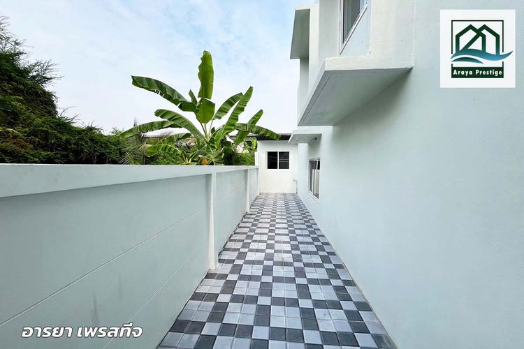 พรสว่างนิเวศน์ เทพารักษ์ รีโนเวทพร้อมอยู่, ภาพที่ 4