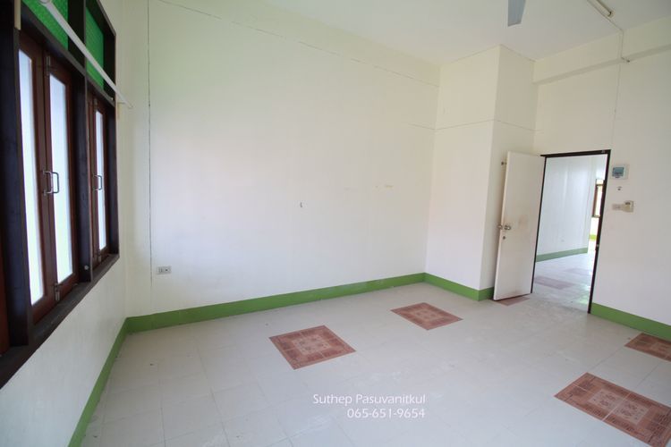 ขายอาคารพาณิชย์ 4 ชั้น 2 คูหา พร้อมบ้านเดี่ยว 2 ชั้น เนื้อที่ 91 ระยอง, ภาพที่ 4