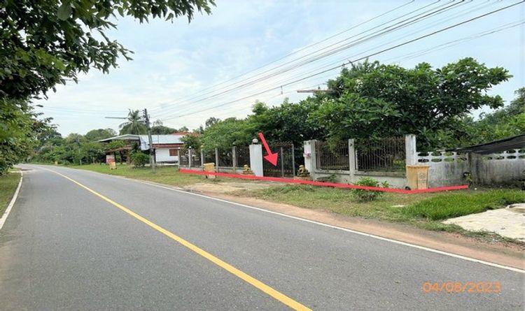 บ้านเดี่ยวใกล้ โรงพยาบาลห้วยทับทัน อำเภอห้วยทับทัน จังหวัด ศรีสะเกษ, ภาพที่ 4