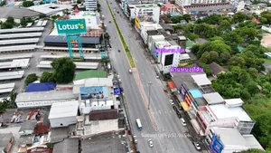 ขายถูกที่ดินติดถนนสุขุมวิท 8เลน เนื้อที่ 208 ตารางวา ขายราคาใกล้เคียงประเมินราชการ ตรงข้ามโลตัส เชิงเนิน ระยอง(แถมสิ่งปลูกสร้าง)
