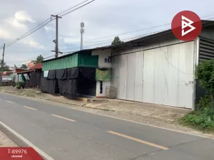 ขายอาคาพาณิยชย์พร้อมกิจการร้านค้า และห้องเช่า ต.บ้านด่านนาขาม อุตรดิตถ์
