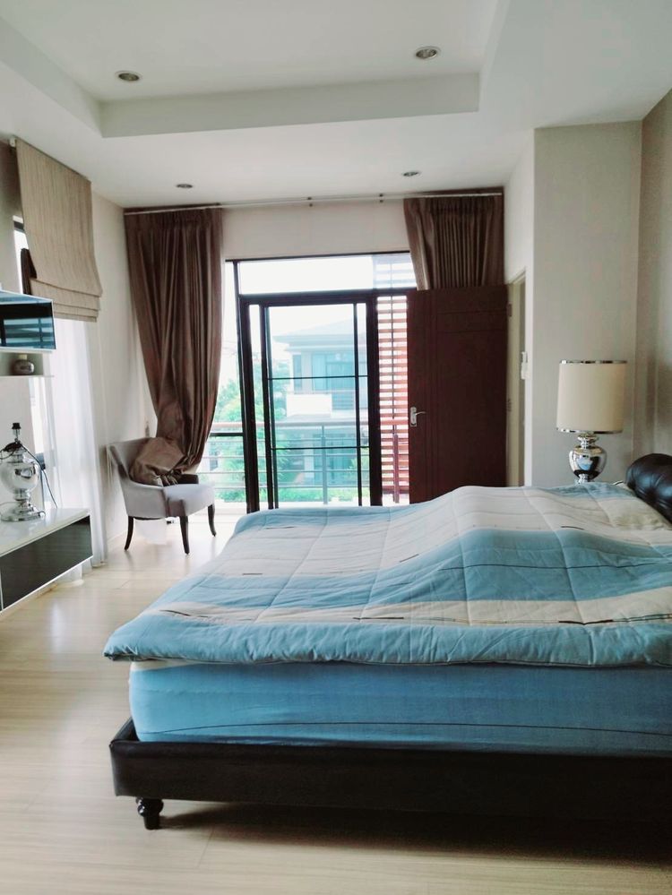 ขายถูกมาก บ้านปริญสิริ สวยมาก ตกแต่งพร้อมเข้าอยู่ ติดแมคโคร, ภาพที่ 4