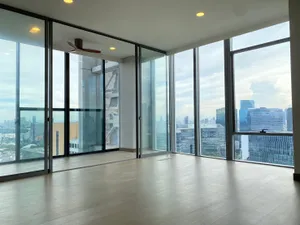 ขายห้อง Penthouse สุดหรูใจกลางอโศก-พระราม4 ชั้น29 ที่ไซมิส เอ๊กซ์คลูซีพ ควีนส์ 