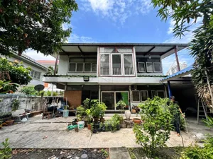 ขายที่ดินใกล้ ห้าแยกลาดพร้าว ขนาด 98 ตร.วา เข้าซอยเพียง 140 เมตร เหมาะสร้างบ้านและสำนักงาน Home office ทำคลินิก คาเฟ่