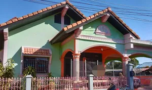 ขายบ้านเดี่ยว2.5ล้าน 國際學校附近單棟房屋出售250萬泰銖。หมู่บ้านอรรถพร(หลังตลาดสระบัว)ซอยหนองเกตุใหญ่ พัทยา ใกล้โรงเรียนนานาชาติ ใกล้หาดนาเกลือ ห่างสุขุมวิทเพียง500เมตร