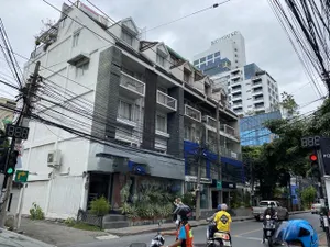 BS1393ให้เช่าอาคาร 2 คูหาซอยสุขุมวิท 39 ใกล้BTS พร้อมพงษ์ เหมาะทำเป็นคลินิก สำนักงาน