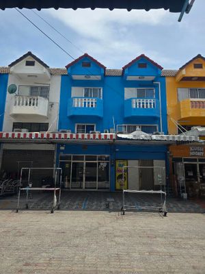 ขาย โรงแรม ใกล้ชายหาดเพียง 300 เมตรขาย 144 ตรม. 30 ตร.วา ถนนทางเข้ากว้าง