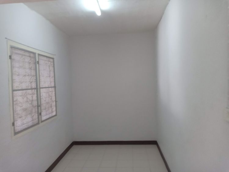 ขายห้องเอื้ออาทรเคหะร่มเกล้า2 พร้อมอยู่ ตึก 115 ชั้น 4 ถ.เคหะร่มเกล้า, ภาพที่ 4