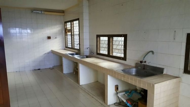 HR1679ให้เช่าบ้านเดี่ยว ซอยปรีดีพนมยงค์ 41ย่านเอกมัย ครัวกลาง airbnb, ภาพที่ 4