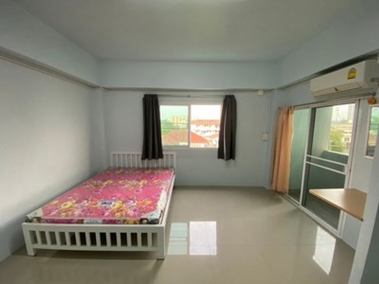 ทำเลหายาก!! ขายที่ดินพร้อมอพาร์ทเม้นท์ ขนาด 707 ตรว จำนวน 3 ตึก และบ้าน, ภาพที่ 4