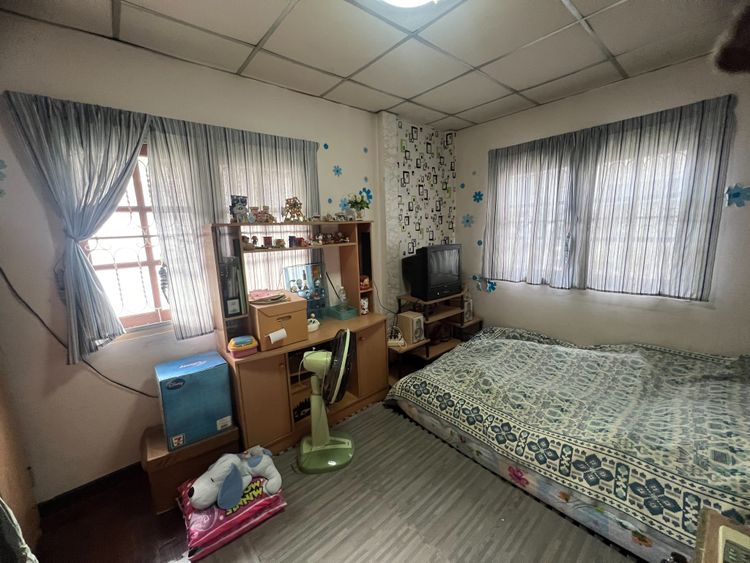 ขาย บ้าน ในโครงการ หมู่บ้าน โชคประชาวิลล่า นนทบุรี แขวงบางซื่อ, ภาพที่ 4