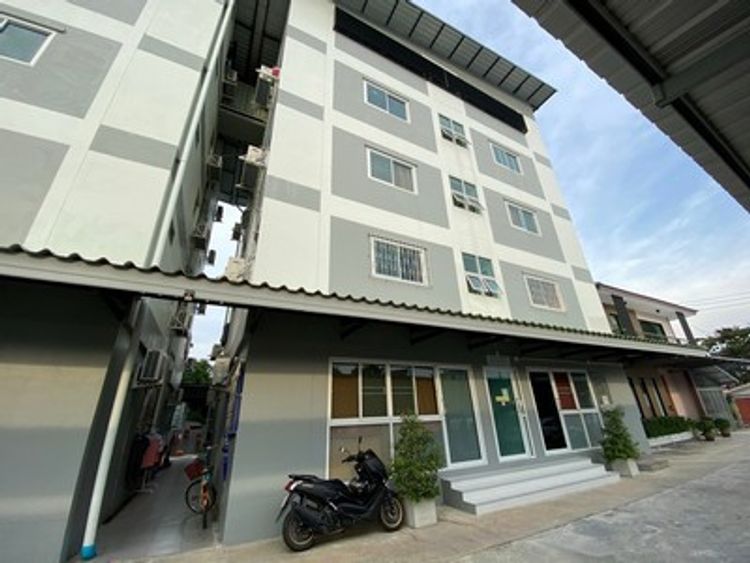 ผลตอบแทนดีมาก!! ขายที่ดินพร้อมอพาร์ทเม้นท์ ขนาด 179.9 ตรว จำนวน 3 ตึก, ภาพที่ 4