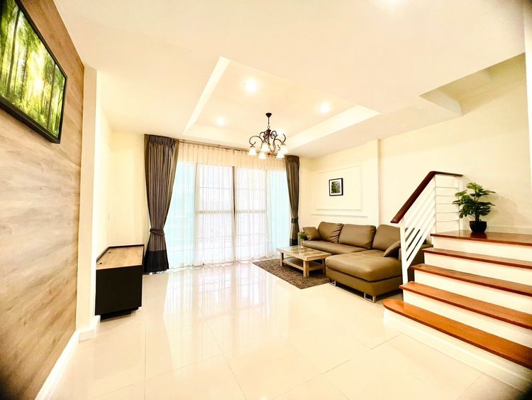 Townhouse for rent, 3-storey townhome Srinakarin Road Near the Si Udom, ภาพที่ 4