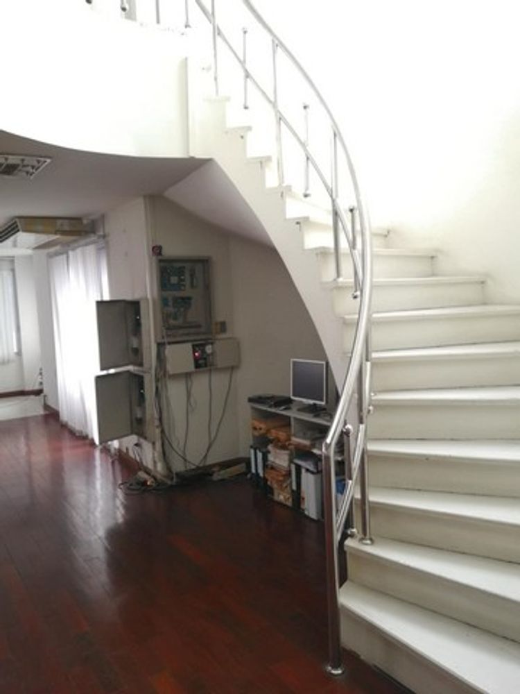 BS1403ให้เช่าออฟฟิศ 3 ชั้น ย่านกรุงเทพกรีฑา ใกล้ร.ร.นานาชาติเวลลิตัน, ภาพที่ 4