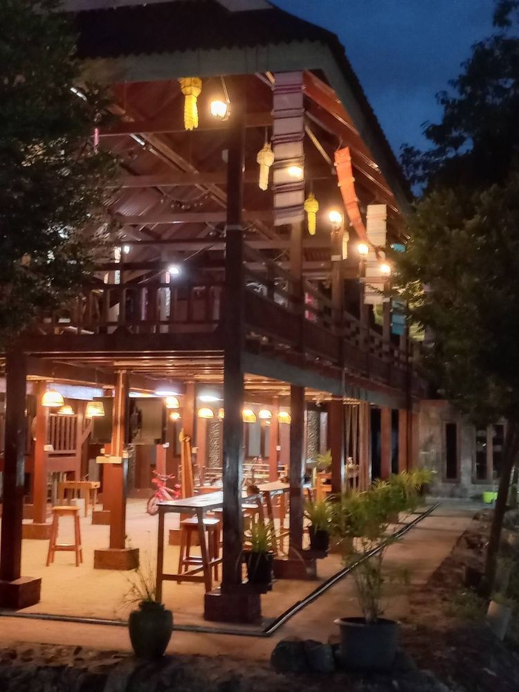 ขายที่ดินพร้อมบ้านเรือนไทยประยุกต์ เนื้อที่รวม 7-3-70 ไร่ ต.หมอนนาง , ภาพที่ 4